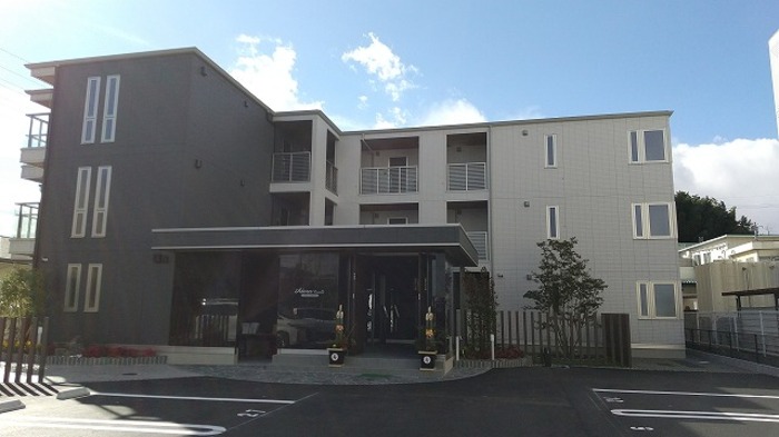 アドレ・コスモス