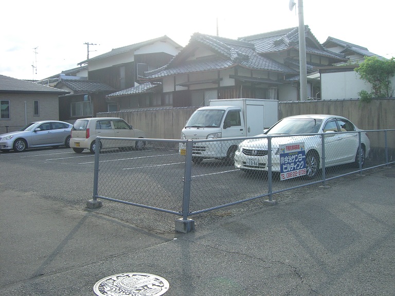 土橋町駐車場